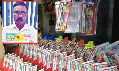 கேரள லாட்டரியில் சூப்பர் மார்க்கெட் ஊழியருக்கு யோகம்: ரூ.10 கோடி முதல் பரிசு அடித்தது
