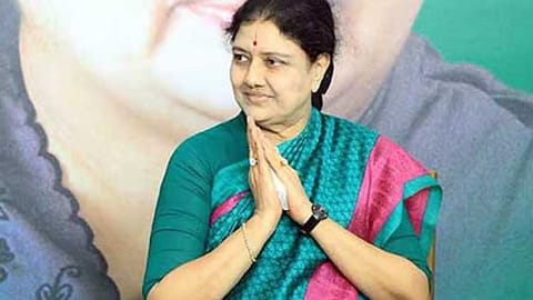4ம் கட்ட வேட்பாளர்கள் பட்டியலை வெளியிட்டார் சசிகலா