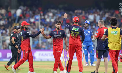 2 பந்தில் 2 கேட்ச்… ஆனாலும் அவுட் இல்லை -  ஐபிஎல்லில் அரிய சம்பவம்
