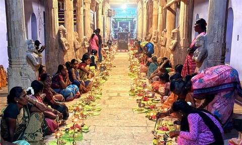 திருவிளக்கு பூஜை