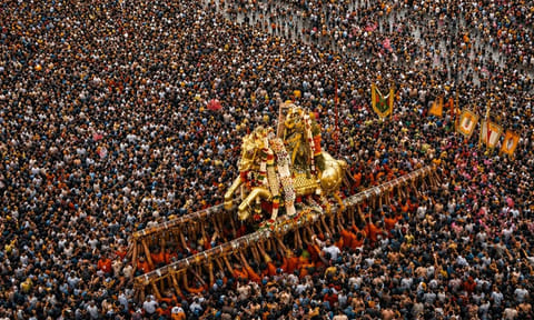 சித்திரை திருவிழா கோலாகலம்.. குவிந்த பல லட்சம் பக்தர்கள்.. குலுங்கியது மதுரை