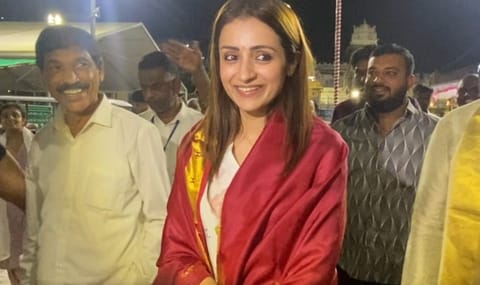 தேர்தல் முடிவு நமக்கு சாதகமாக வரும்: ரசிகர் கூறியதை கேட்டு திரிஷா கொடுத்த ரியாக்‌ஷன்