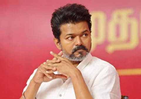 விஜய்யின் பதவியேற்பு விழா தள்ளிப்போகிறதா? கவர்னர் அழைப்பு விடுப்பதில் தாமதம்