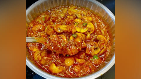 செட்டிநாடு ஸ்டைல் காளான் தொக்கு!