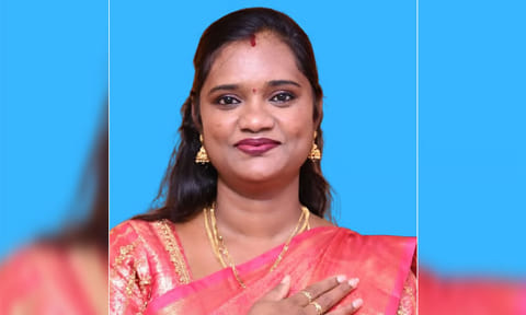 சென்னை திரு.வி.க. நகர் தொகுதியில் வெற்றி பெற்று அசத்திய 8 மாத கர்ப்பிணி 