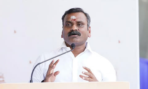 12-ம் வகுப்பு பொதுத்தேர்வு முடிவுகளில் வெற்றி பெற்ற மாணவர்களுக்கு மனமார்ந்த வாழ்த்துகள் - எல்.முருகன்