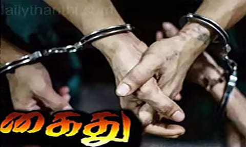 சென்னையில் பெண்ணிடம் பணம் பறித்த 2 திருநங்கைகள், ஆட்டோ டிரைவர் கைது