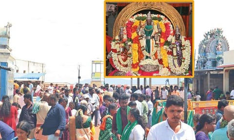 கோவில் வளாகத்தில் குவிந்த பக்தர்கள்