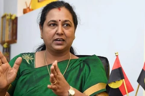 தமிழக  முதல் அமைச்சர் விஜய்க்கு  பிரேமலதா பாராட்டு
