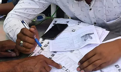 16 மாநிலங்கள், 3 யூனியன் பிரதேசங்களில் வாக்காளர் பட்டியல் திருத்தம் எப்போது..? வெளியான அறிவிப்பு