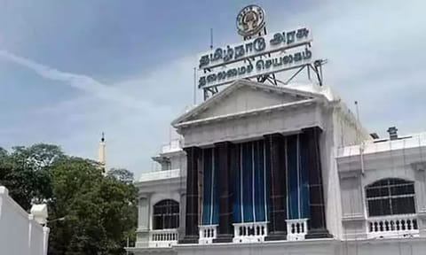 மதுபானங்களை கூடுதல் விலைக்கு விற்றால் கடும் நடவடிக்கை - தமிழக அரசு எச்சரிக்கை