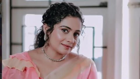 3 முறை திருமணம் செய்து  வாழ்க்கையை வீணடித்துவிட்டேன்...பிரபல நடிகை வேதனை