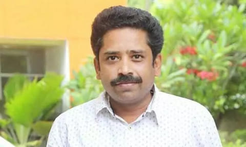 பகுத்தறிவு என்ற பெயரில் வழிபாடுகள், மத உணர்வுகளை தாக்கி பேச கூடாது - இயக்குநர் சீனு ராமசாமி