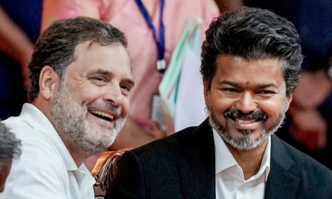 கேரள முதல் மந்திரி பதவியேற்பு விழாவில் பங்கேற்க விஜய்க்கு அழைப்பு
