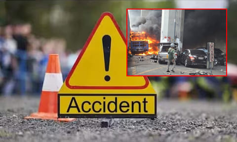 தாய்லாந்து:  சரக்கு ரெயில்-பஸ் மோதல்; 8 பேர் பலி
