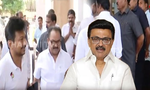 தேர்தல் தோல்வி - கள ஆய்வு குழுவுடன் மு.க.ஸ்டாலின் ஆலோசனை 