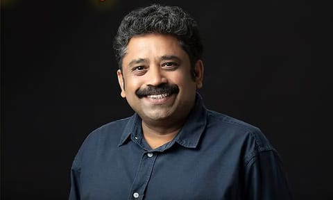 எழுதி வைத்து  படிப்பவர்கள் திறமையற்றவர்கள் அல்ல; இயக்குனர் சீனு ராமசாமி