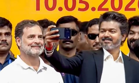 கேரள முதல் மந்திரி பதவியேற்பு:  தமிழக முதல் அமைச்சர் விஜய் பங்கேற்க மாட்டார் என தகவல்