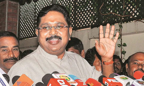 அமமுக, அதிமுக எம்.எல்.ஏ.க்களுக்கு அமைச்சர் பதவி கொடுத்தால் சிபிஐ விசாரணை கோருவோம்: டிடிவி தினகரன்