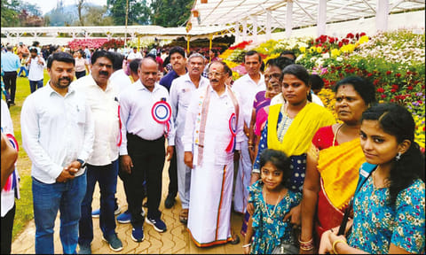 ஊட்டி மலர் கண்காட்சிக்கு முறையாக அழைப்பு விடுக்காதது ஏமாற்றம் அளிக்கிறது: பாஜக எம்.எல்.ஏ. போஜராஜன்