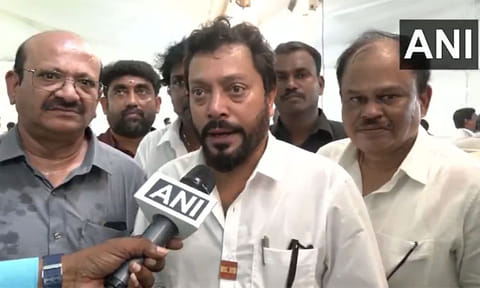 முதல்-அமைச்சர் விஜயுடன் கல்லூரியில் பயணித்தேன்..சினிமாத் துறையில் பயணித்தேன்..கடைசி வரை அவருடன் இருப்பேன் - அமைச்சர் ஸ்ரீநாத் பேட்டி