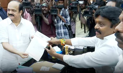 எம்.எல்.ஏ. பதவியை ராஜினாமா செய்தார் அதிமுகவின் இசக்கி சுப்பையா.!