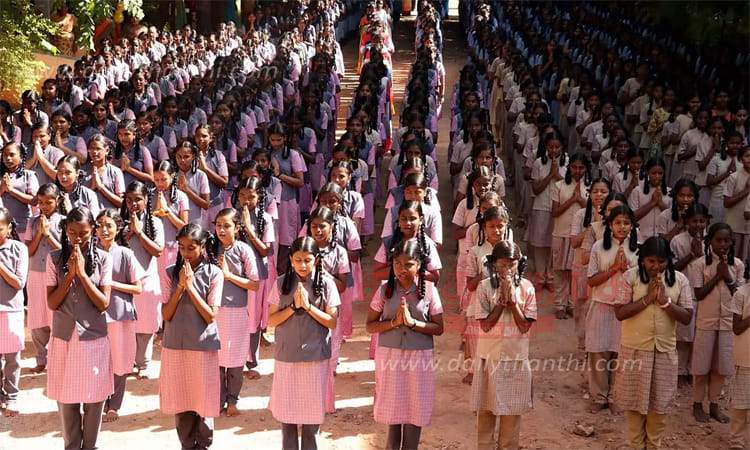 தமிழகத்தில் பள்ளிகள்  ஜூன் 4ம் தேதி திறப்பு - பள்ளிக் கல்வித்துறை வெளியிட்ட முக்கிய அறிவிப்பு