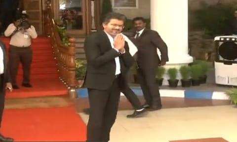 டெல்லியில் முதல்-அமைச்சர் விஜய்.. மாலை பிரதமர் மோடியுடன் சந்திப்பு
