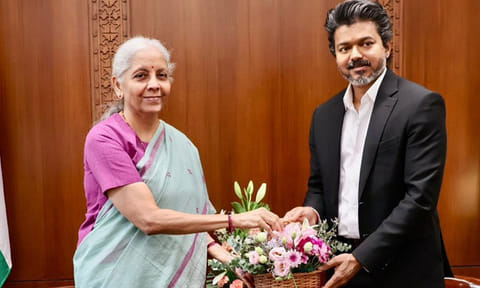 மத்திய நிதி மந்திரி நிர்மலா சீதாராமனுடன் தமிழ்நாடு முதல் - அமைச்சர் விஜய் சந்திப்பு