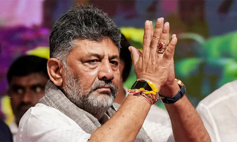 ஜூன் 1 -ம் தேதி முதல்-மந்திரியாக பதவியேற்கிறார் டி.கே.சிவக்குமார்