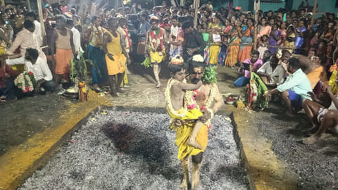 திருவள்ளூர் மாவட்டம் பட்டரைபெரும்புதூர்  மந்தவெளி மாரியம்மன் கோவில் திருவிழா