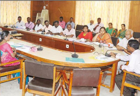 கொத்தடிமையாக தொழிலாளர்களை ஈடுபடுத்தினால் 3 ஆண்டுகள் சிறை