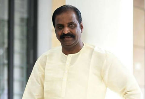 ”அழகு முகம் மறைந்துவிட்டது” ஸ்ரீதேவி மறைவிற்கு வைரமுத்து இரங்கல்