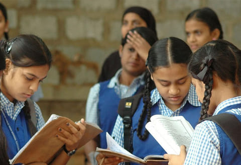 சிபிஎஸ்இ பத்தாம் வகுப்பு தேர்வு முடிவுகள் வெளியீடு