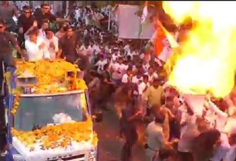 ராகுல்காந்தி பிரசாரத்தில் பலூன் வெடித்த சம்பவம்: மத்திய உள்துறை அமைச்சகம் விசாரணைக்கு உத்தரவு