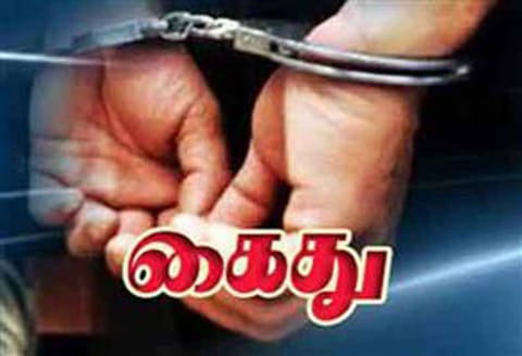 முதல்-அமைச்சர் குறித்து துண்டுபிரசுரம் வினியோகம்: தி.மு.க.வை சேர்ந்த 6 பேர் கைது
