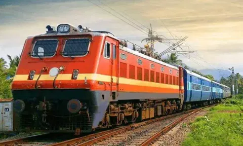 கடந்த ஆண்டு மட்டும் ரெயில் கட்டண சலுகைக்காக ரூ.62 ஆயிரம் கோடி செலவு - மத்திய மந்திரி தகவல்
