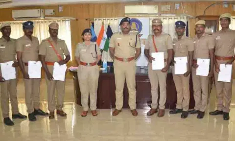 தனிப்படை போலீசாருக்கு டி.ஐ.ஜி. பாராட்டு