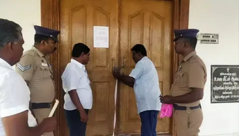 கிறிஸ்தவ ஆலயத்திற்கு சீல்