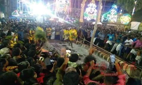 பத்திரகாளி அம்மன் கோவில் பூக்குழி திருவிழா