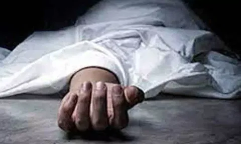 அருமனை அருகே டாஸ்மாக் ஊழியர் தற்கொலை