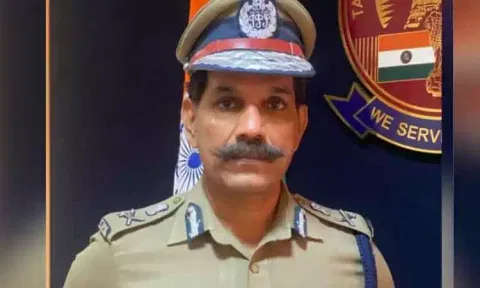 நேர கட்டுப்பாட்டை மீறி பட்டாசு வெடித்தால் நடவடிக்கை: டிஜிபி எச்சரிக்கை