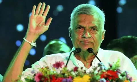 பொருளாதார நெருக்கடியில் இருந்து மீள ஒரே வாய்ப்புதான் உள்ளது: இலங்கை அதிபர் ரணில்