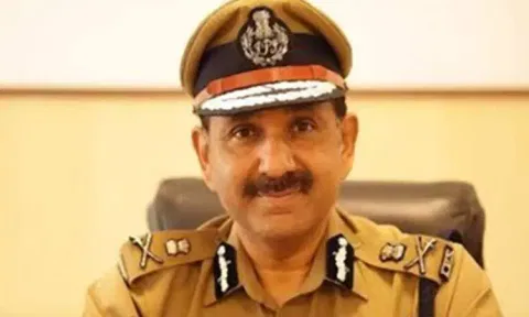 கொள்ளை வழக்கில் தொடர்புடைய குற்றவாளிகள் 6 பேர் குண்டர் சட்டத்தில் அடைப்பு - ஆவடி கமிஷனர் சந்தீப் ராய் ரத்தோர் உத்தரவு