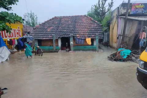 மாவட்டத்தில் கொட்டித்தீர்த்த கனமழை