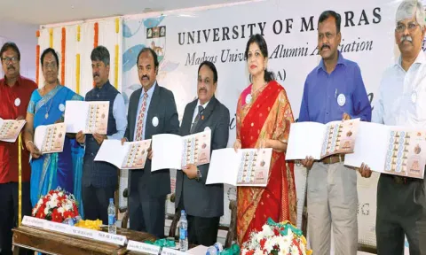 நகரங்களை போன்று கிராமப்புறங்களிலும் கல்வி வளர்ச்சியை ஏற்படுத்த வேண்டும் - சவுமியா அன்புமணி