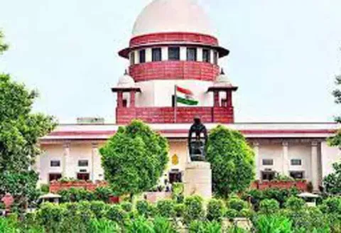 சிவசேனா கட்சி பெயர், சின்னம் விவகாரம்: உத்தவ் தாக்கரே மனு அவசர வழக்காக சுப்ரீம் கோர்ட்டில் இன்று விசாரணை