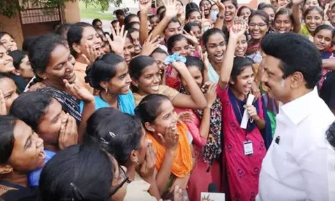 புதுமைப்பெண் திட்டத்தின் கீழ் 2 லட்சத்து 20 ஆயிரம் மாணவிகள் பயன்