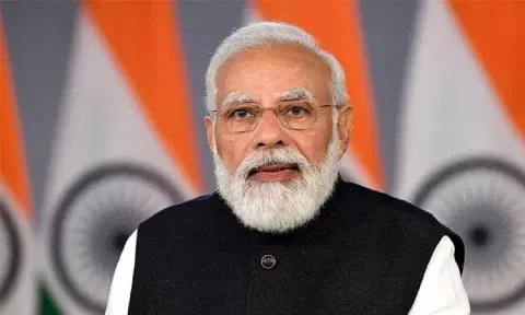 இந்தூரில் கோவில் படிக்கட்டு கிணறு இடிந்து விபத்து - உயிரிழந்தவர்களின் குடும்பத்துக்கு பிரதமர் மோடி நிதியுதவி அறிவிப்பு