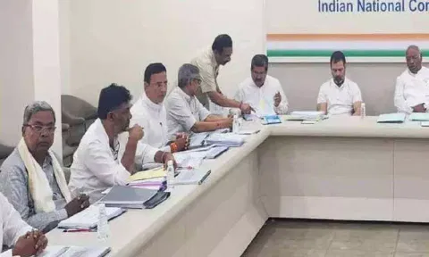 கர்நாடகா சட்டசபை தேர்தல்: 42 வேட்பாளர்கள் கொண்ட 2-ம் கட்ட பட்டியலை வெளியிட்ட காங்கிரஸ்